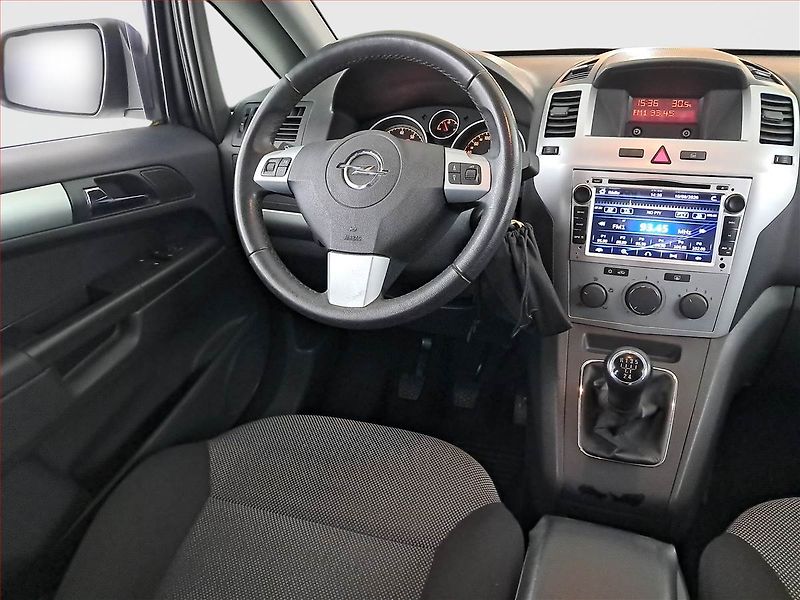 Opel Zafira (2014) 1.8, 7 míst - fotka 7 z 19