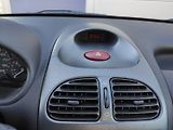 Peugeot 206 (2007) 1.4i 75k MAN5  - náhled 16