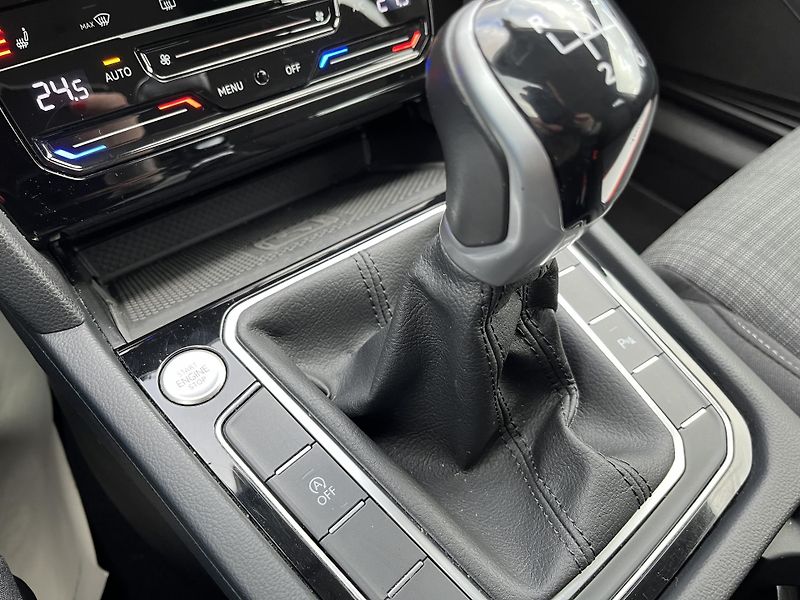 Volkswagen Passat Business 2.0 TDI 110 kW DSG Va - fotka 19 z 23