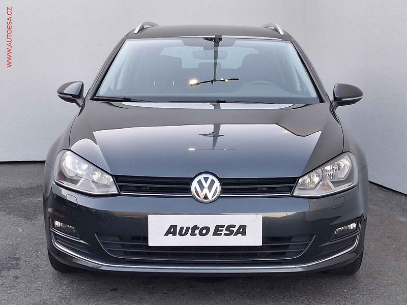 Volkswagen Golf (2016) 1.2 TSi, Allstar, park.čidla - fotka 2 z 17