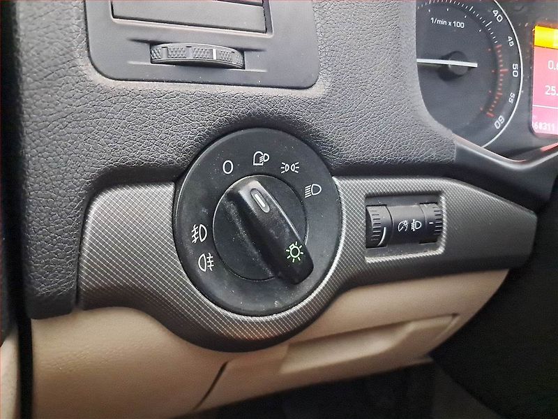 Škoda Octavia (2006) 1.9 TDI, po STK, Tažné - fotka 18 z 18