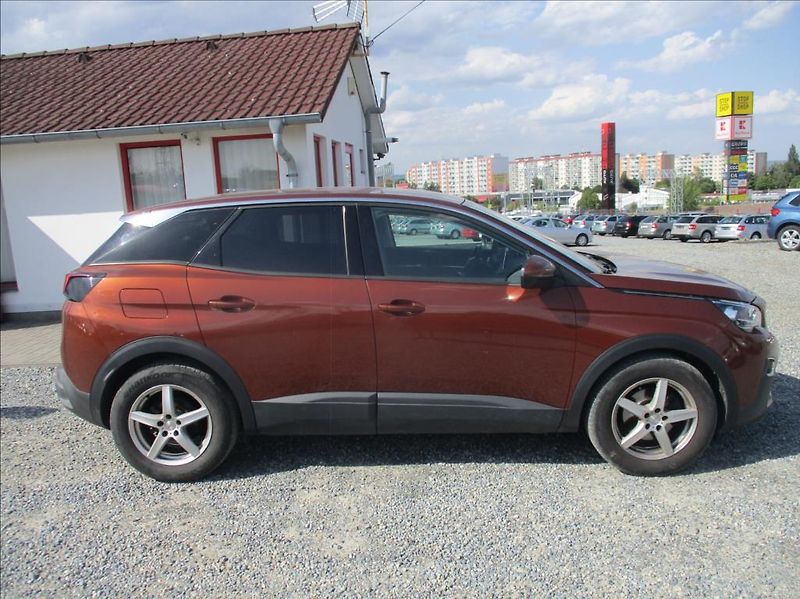 Peugeot 3008 1,6 HDI, navi, klima, servis, - fotka 4 z 21
