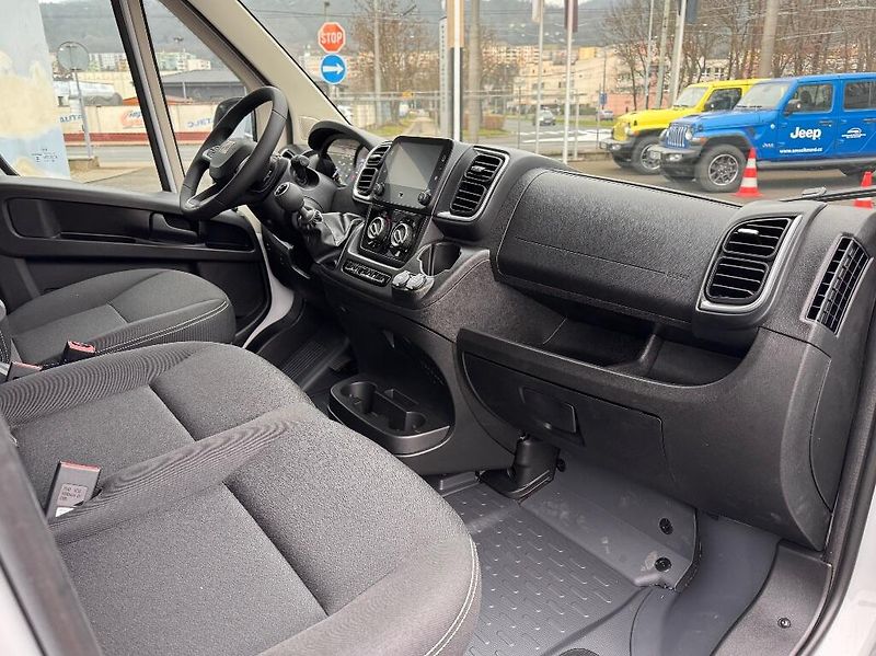 Fiat Ducato (2026) Crew Cab L3H2 2,2 Mjet (180k) - fotka 15 z 35