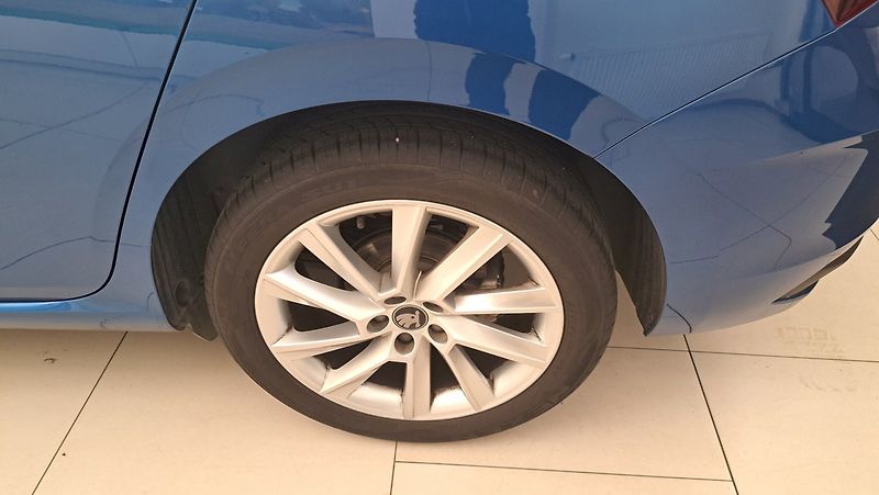 Škoda Scala (2025) Top Selection 1,0 TSI 85 kW - fotka 23 z 23