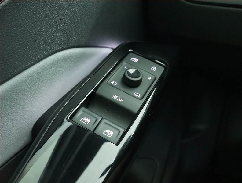 Volkswagen ID.3 (2020) 1st (62 kWh), SoH 89% - fotka 16 z 21