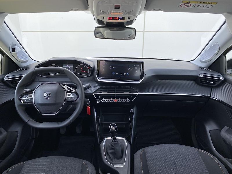 Peugeot 208 STYLE 1.2 TURBO 74kW - fotka 17 z 20