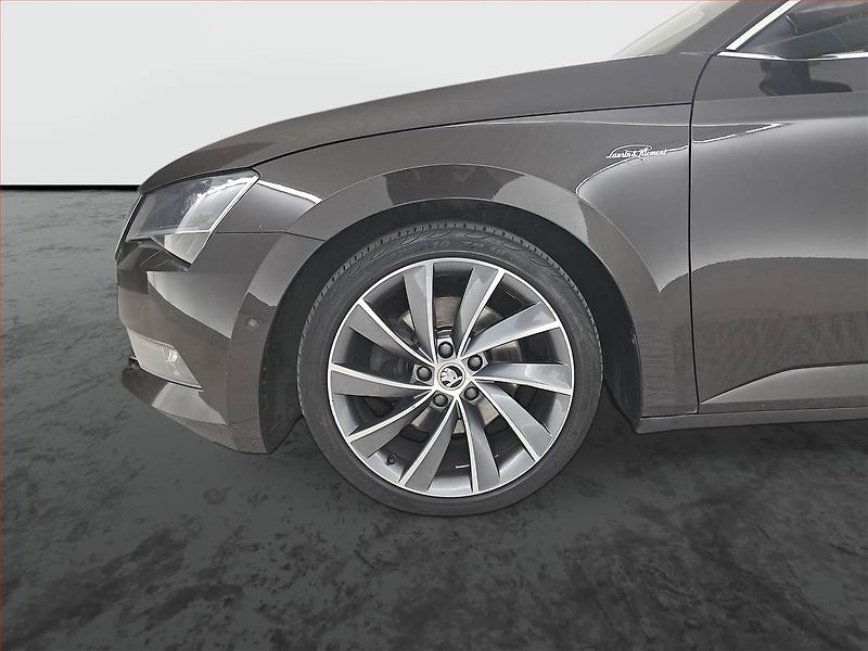 Škoda Superb (2015) Laurin&Klement 2.0 TDI - fotka 15 z 30