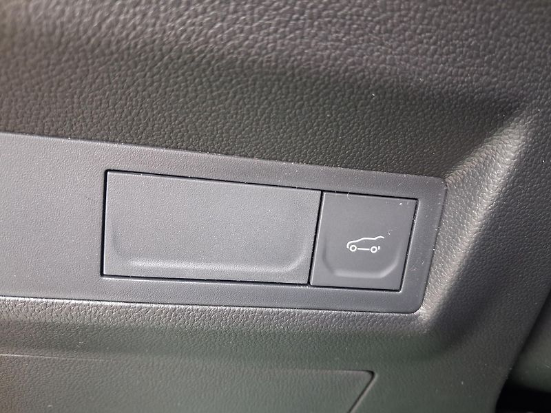 Renault Symbioz (2026) techno mild hybrid 140         - fotka 24 z 43