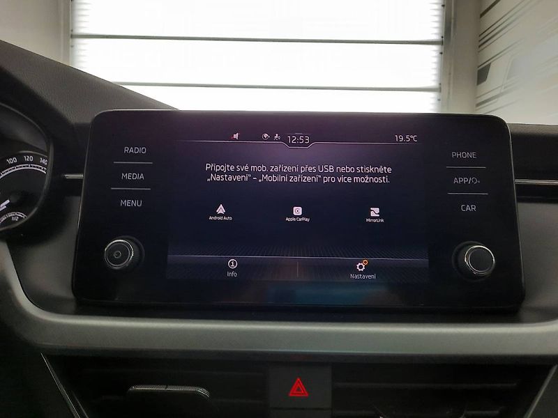 Škoda Scala (2022) Ambition 1.0 TSI (70kW/95k) - fotka 18 z 25