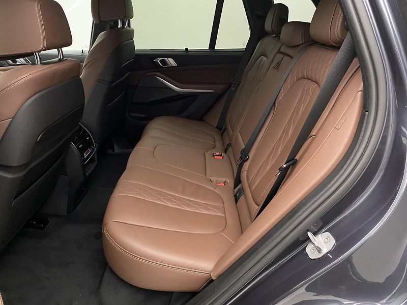 BMW X5 M50D xDrive CZ AUT REZERVACE - fotka 5 z 123