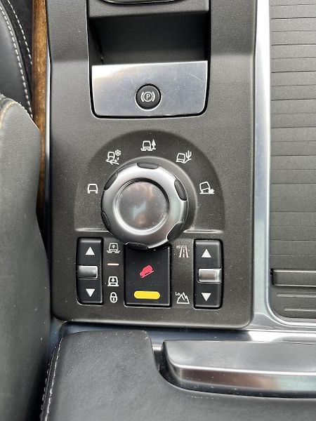 Land Rover Range Rover Sport (2010) 3.0 /180kW - fotka 27 z 44