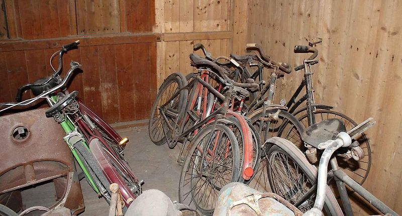 Kouzelný mlýn v Hradčanech otevírá muzejní expozici zapomenutých a ztracených motocyklů a strojů.