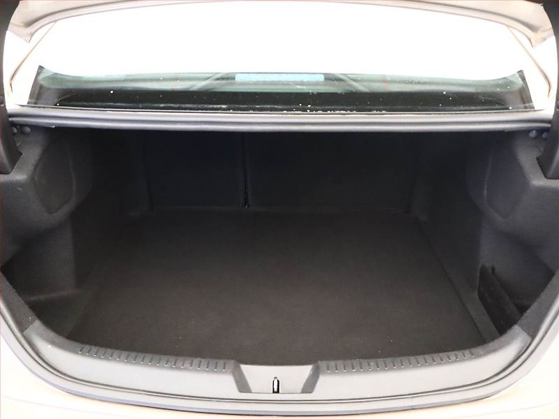 Renault Mégane (2018) 1.5 dCi, ČR,1.maj, Serv.kniha - fotka 11 z 17