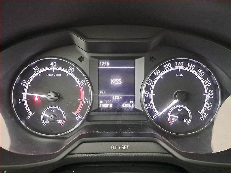 Škoda Octavia (2018) Ambition 1.0 TSI, Tempomat - fotka 11 z 16