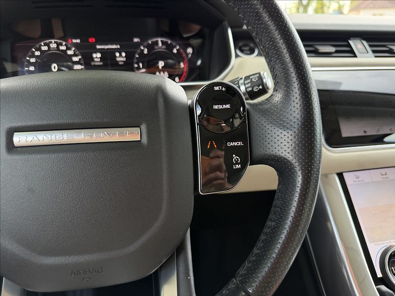 Land Rover Range Rover 3.0 V6 HSE - fotka 14 z 28