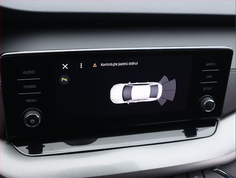 Škoda Octavia (2021) Ambition 1.5 TSI, Tempomat - fotka 20 z 20