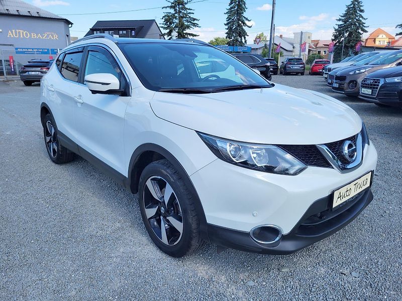 Nissan Qashqai 1.2 DIG-T 85kW - fotka 6 z 46