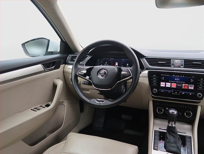 Škoda Superb (2022) Style 2.0 TDI - fotka 7 z 22
