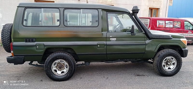 Toyota Land Cruiser (2009) - fotka 6 z 12