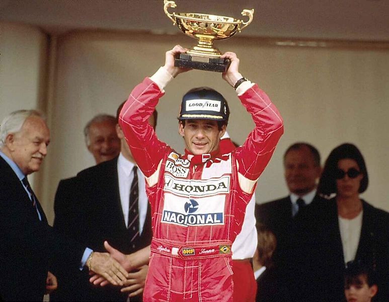 Magazín Motor Sport sestavil žebříček 10 nejúspěšnějších závodních jezdců světa. Tomu vévodí trojice Jim Clark, Lewis Hamilton a Ayrton Senna.