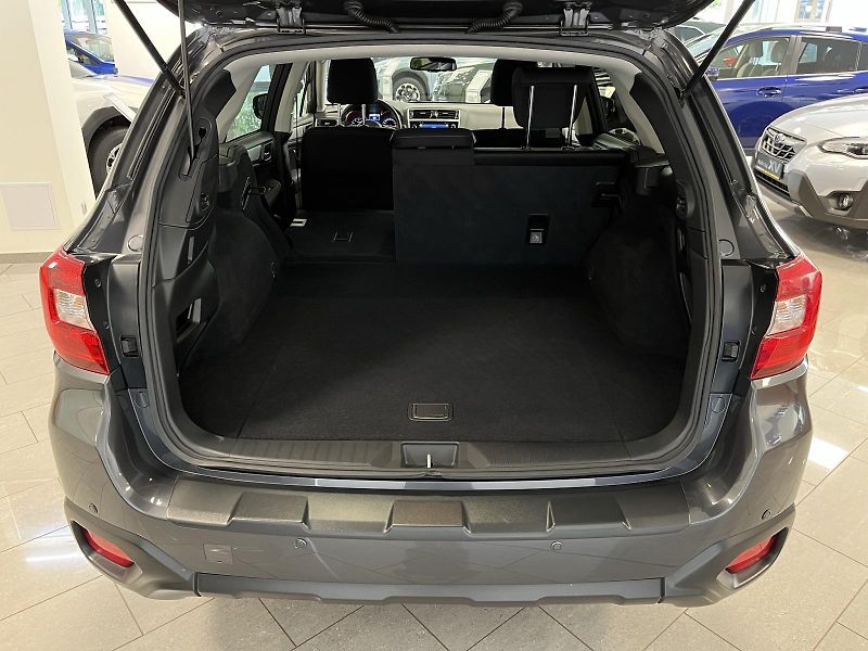 Subaru Outback 2.5i Comfort ES Lineartronic - fotka 19 z 43