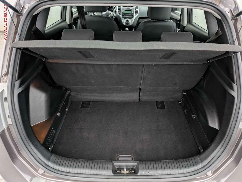 Hyundai ix20 (2013) 1.4i, 2.maj,ČR, AC, el. - fotka 7 z 14