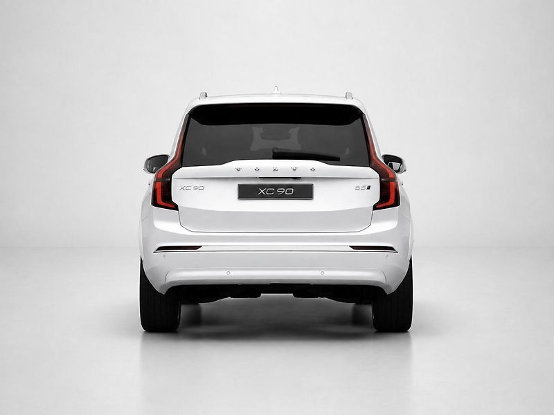 Volvo XC90 (2026) B5 AWD PLUS BRIG+4 ROKY ZÁRUKA - fotka 4 z 13