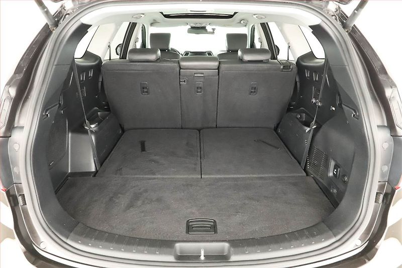 Hyundai Santa Fe (2017) 2.2 CRDi Blue, 4X4, Automat - fotka 19 z 20
