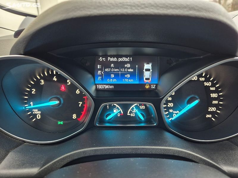 Ford Kuga (2017) 1.5i 110kw Nové ČR - fotka 21 z 30