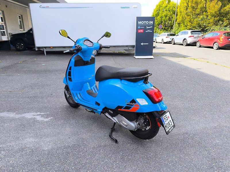 Vespa GTS 125 Super (2025) Sport Blu Eclettico E5+ - fotka 5 z 12