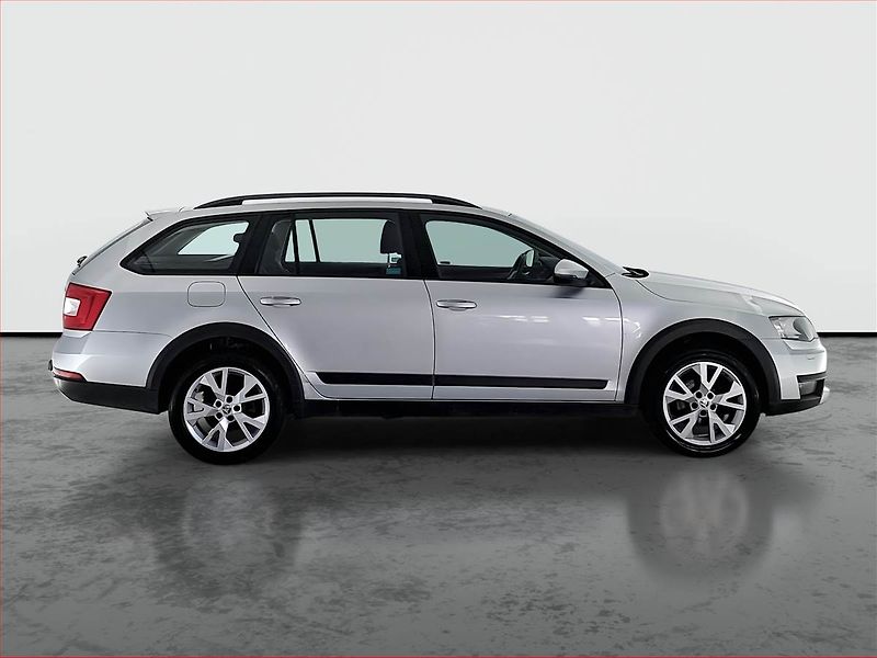 Škoda Octavia (2016) Scout 2.0 TDI, 4X4, Tempomat - fotka 6 z 17