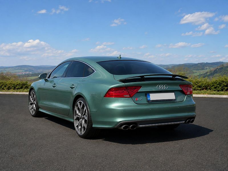 Audi S7 (2012) Top výbava, vhodné na Swap - fotka 2 z 13