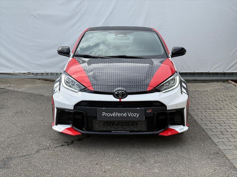 Toyota GR Yaris 1,6 Dynamic + VIP - fotka 2 z 19