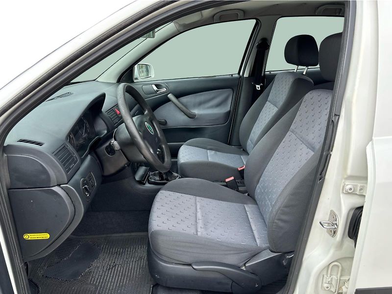 Škoda Octavia A 1,9 TDI 66 kW AMBIENTE - fotka 11 z 30