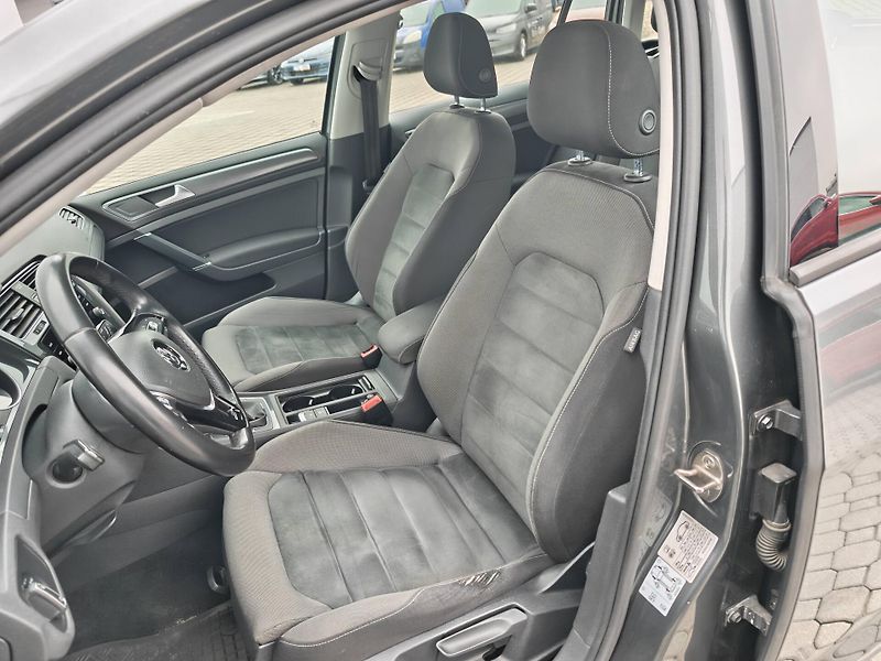 Volkswagen Golf Maraton Edition  1,0TSI - fotka 6 z 23