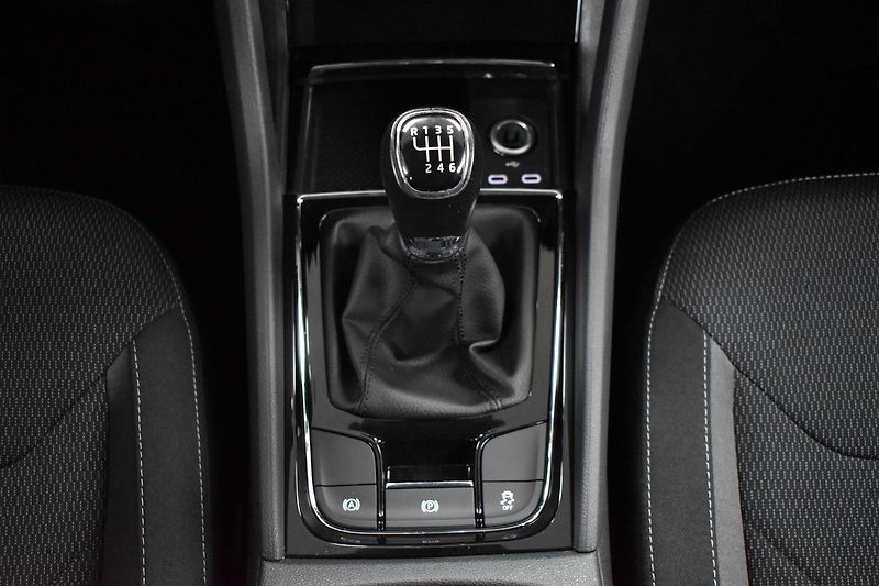 Škoda Kodiaq 1.5 TSI MANUÁL*ACC*7.MÍST*DPH* - fotka 19 z 37