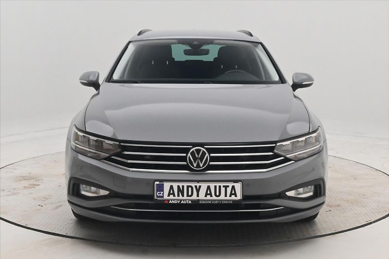 Volkswagen Passat 2,0 TDI 110kW DSG Business Zár - fotka 2 z 31
