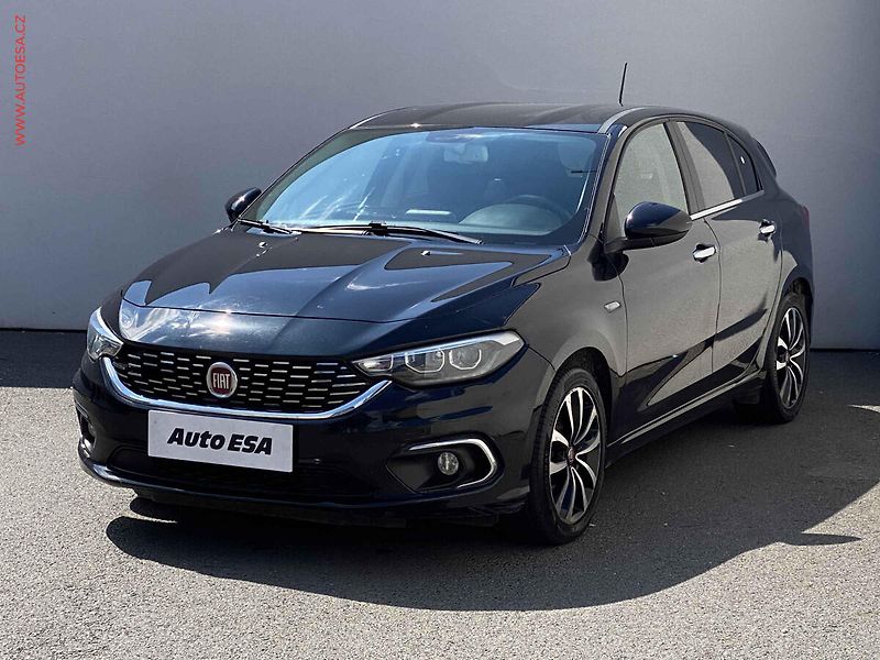Fiat Tipo (2019) 1.4i, Lounge, navi, kamera - fotka 3 z 16