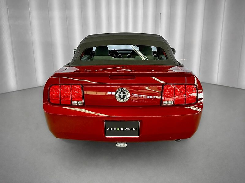 Ford Mustang 4.0 V6 154 kW AT CABRIO, KLIMA - fotka 6 z 18
