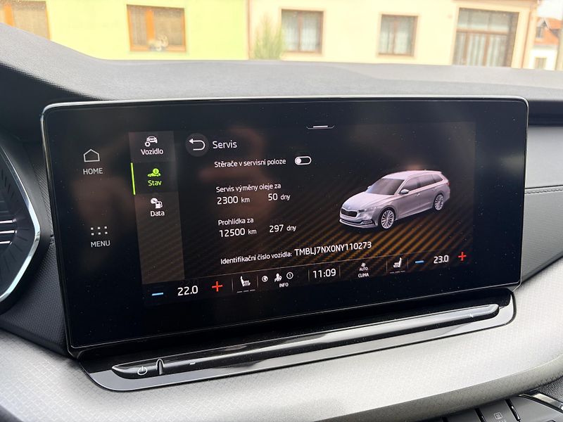 Škoda Octavia 2.0TDI DSG 4x4 STYLE REZERVACE - fotka 31 z 45