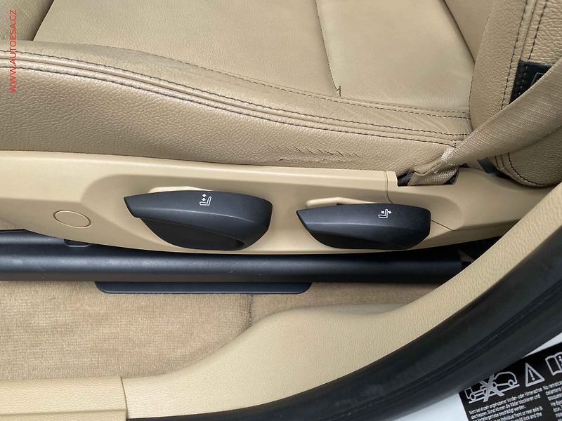 BMW X3 (2012) 3.0 D xD, ČR, servis.kniha - fotka 14 z 18