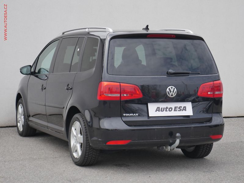Volkswagen Touran (2012) 2.0 TDi, Comfortline - fotka 6 z 21