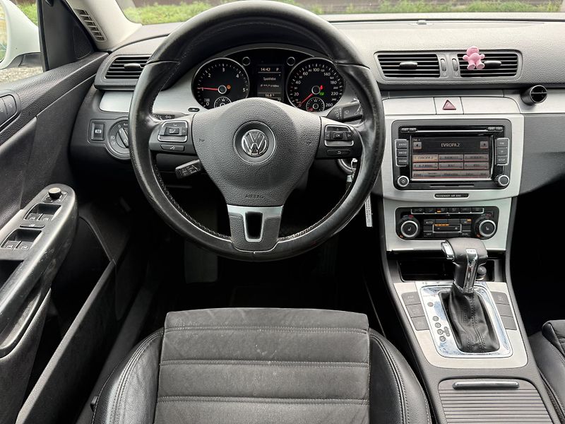 Volkswagen Passat 2,0TDI 4MOTION TAŽNÉ - fotka 15 z 21
