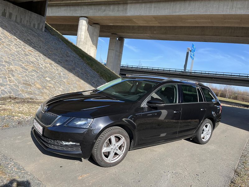 Škoda Octavia (2020) 2.0TDI NAVI*NEZ*TOPENÍ*TAŽNÉ ! - fotka 2 z 43