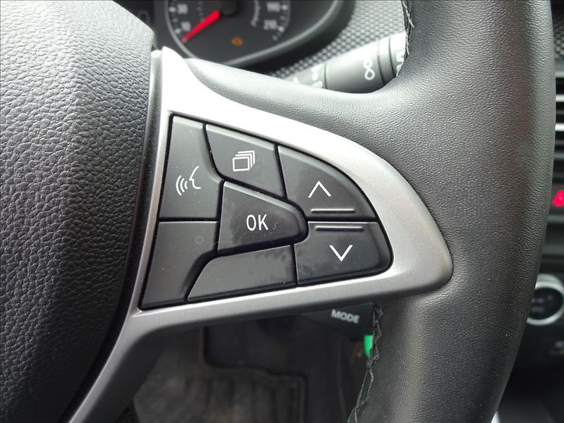Dacia Sandero 1,0 TCe 67kW - fotka 41 z 50