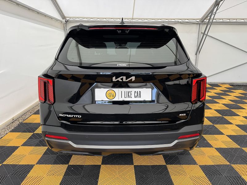 Kia Sorento 2.2d*143kw*4x4*DPH*Pano* - fotka 6 z 50