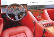 Lamborghini LM002 (1986).