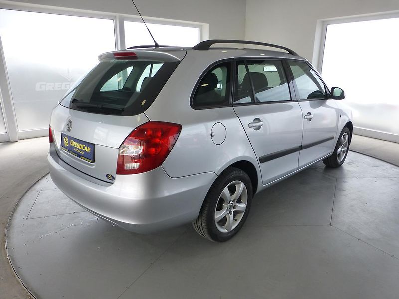 Škoda Fabia (2009) 1,4i-63KW-KLIMATIZACE*ALU KOLA - fotka 5 z 26