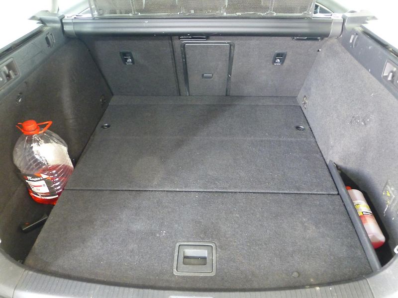 Volkswagen Golf (2013) 1,6TDI*81KW*VYHŘ.SEDADLA* - fotka 25 z 26