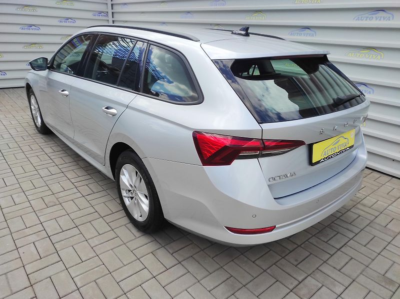 Škoda Octavia 2,0TDi 85kW, Ambition Plus, ČR - fotka 4 z 48